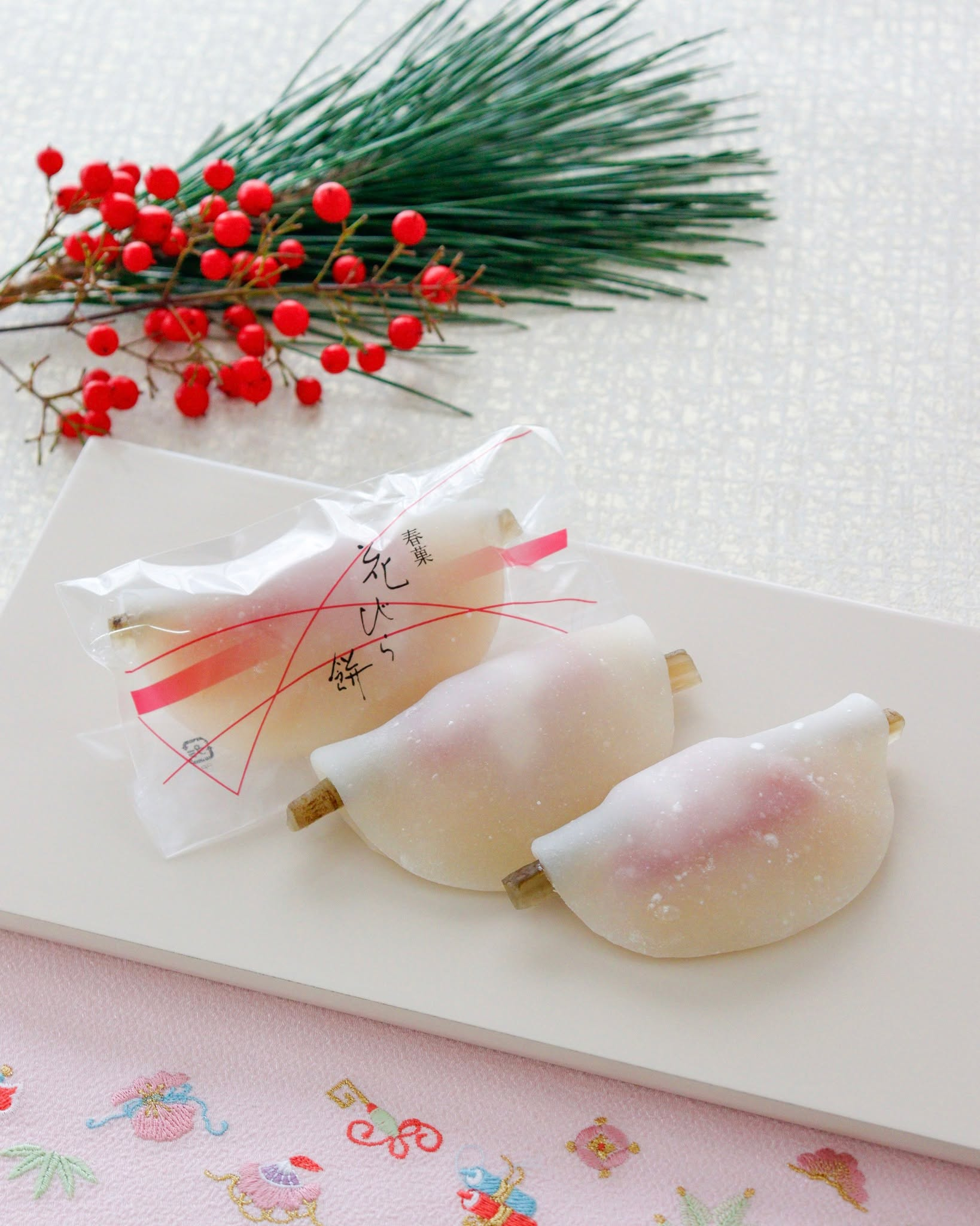 お正月の和菓子「花びら餅」｜青木松風庵 深日店