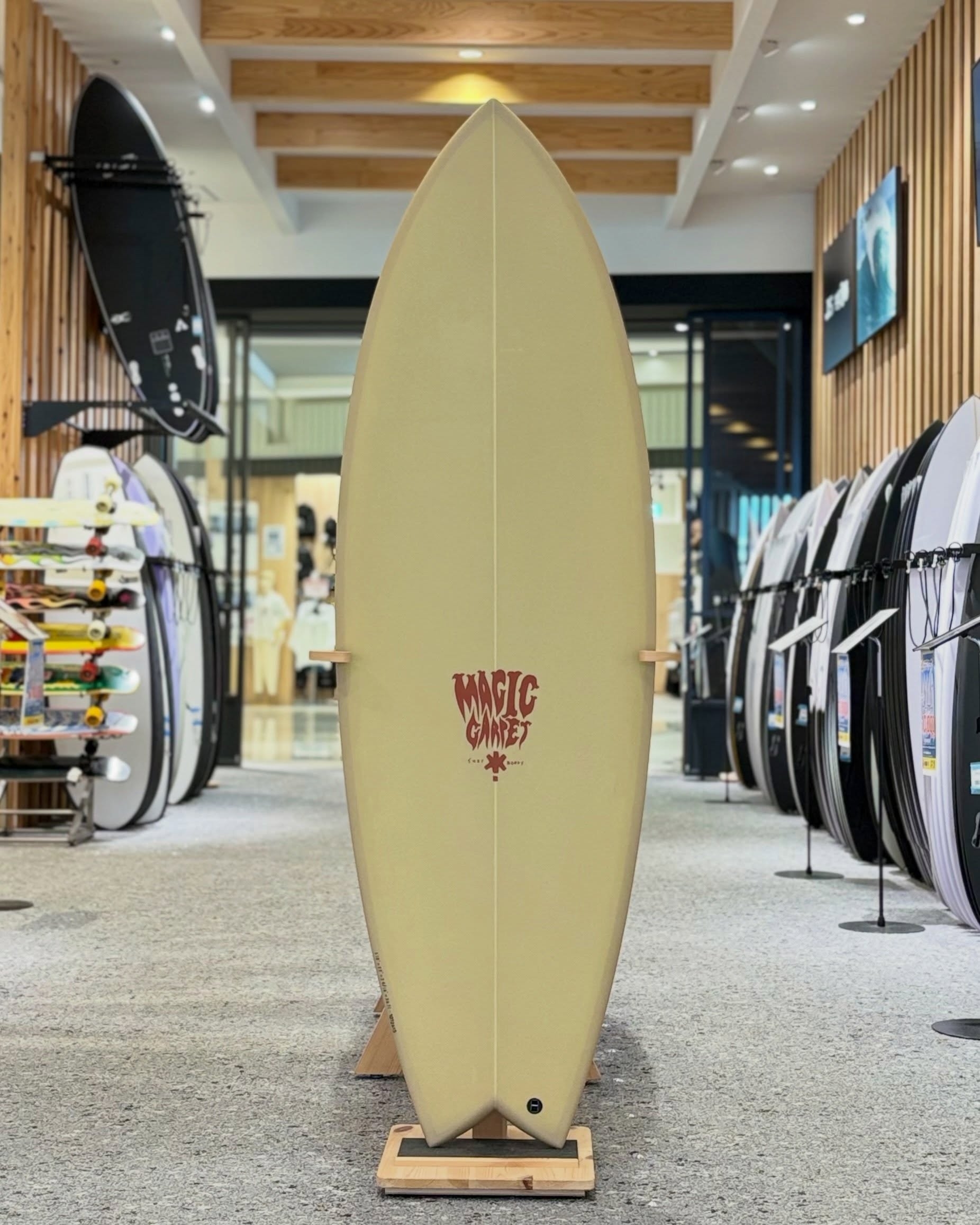 MAGIC CARPET】 | ムラサキスポーツ イオンモール豊川店 | 株式会社