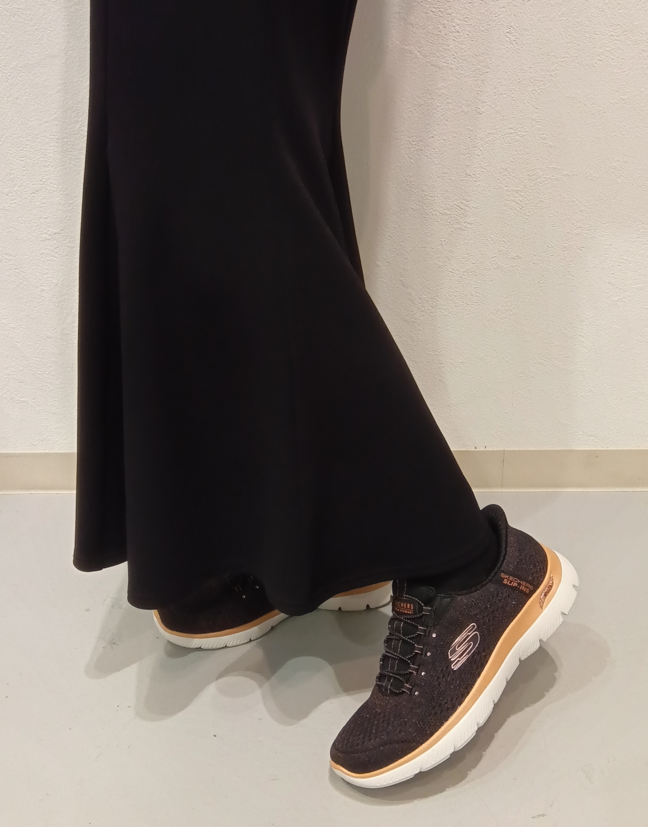 【追跡補償付】disアイチョイス b　4枚セット スケッチャーズSlip-insMarthaStewart150641 | Parade-パレード- 橋本店