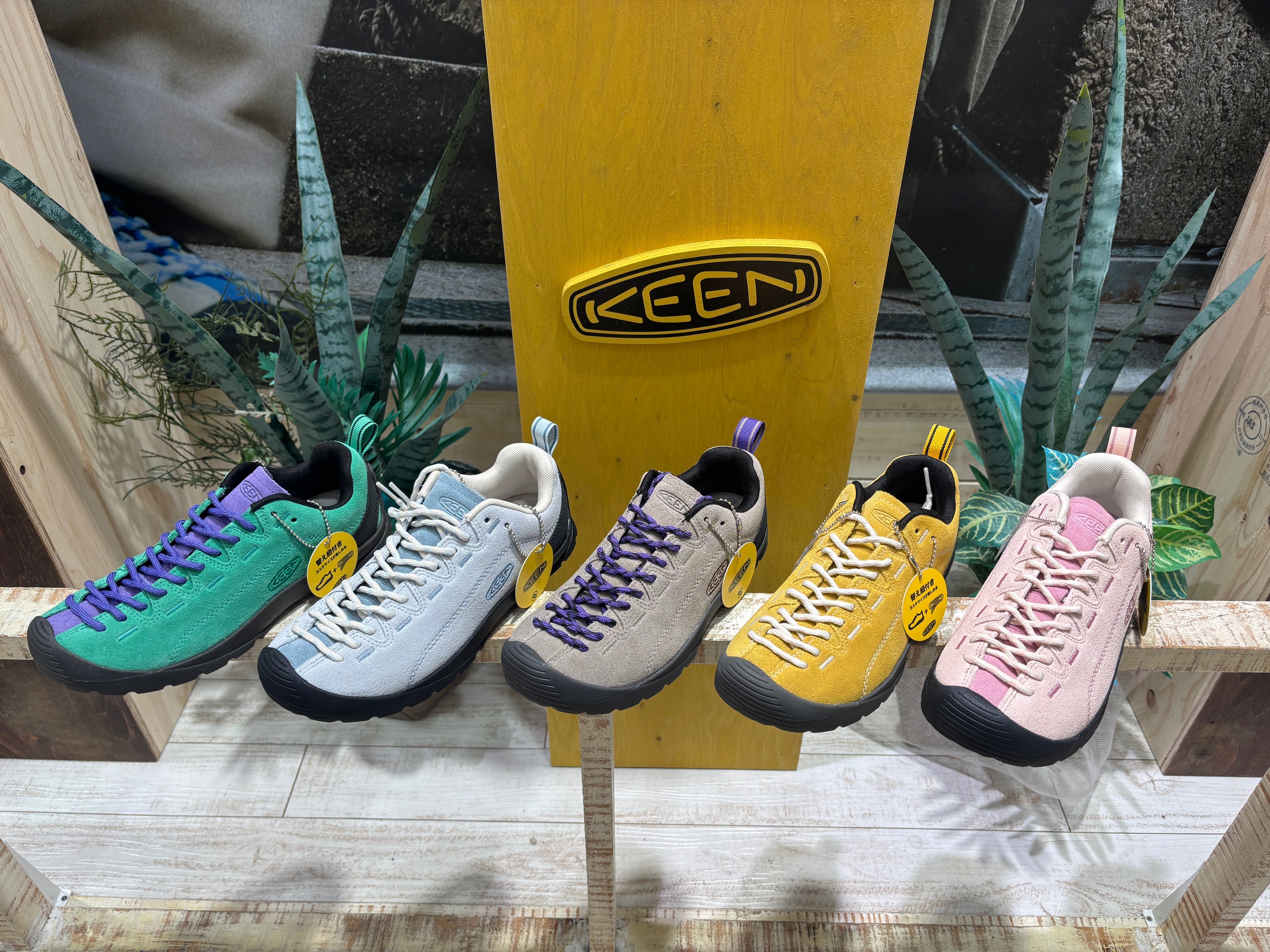 KEEN JASPER】今年のNEWカラーが登場！ | ムラサキスポーツ サンエー
