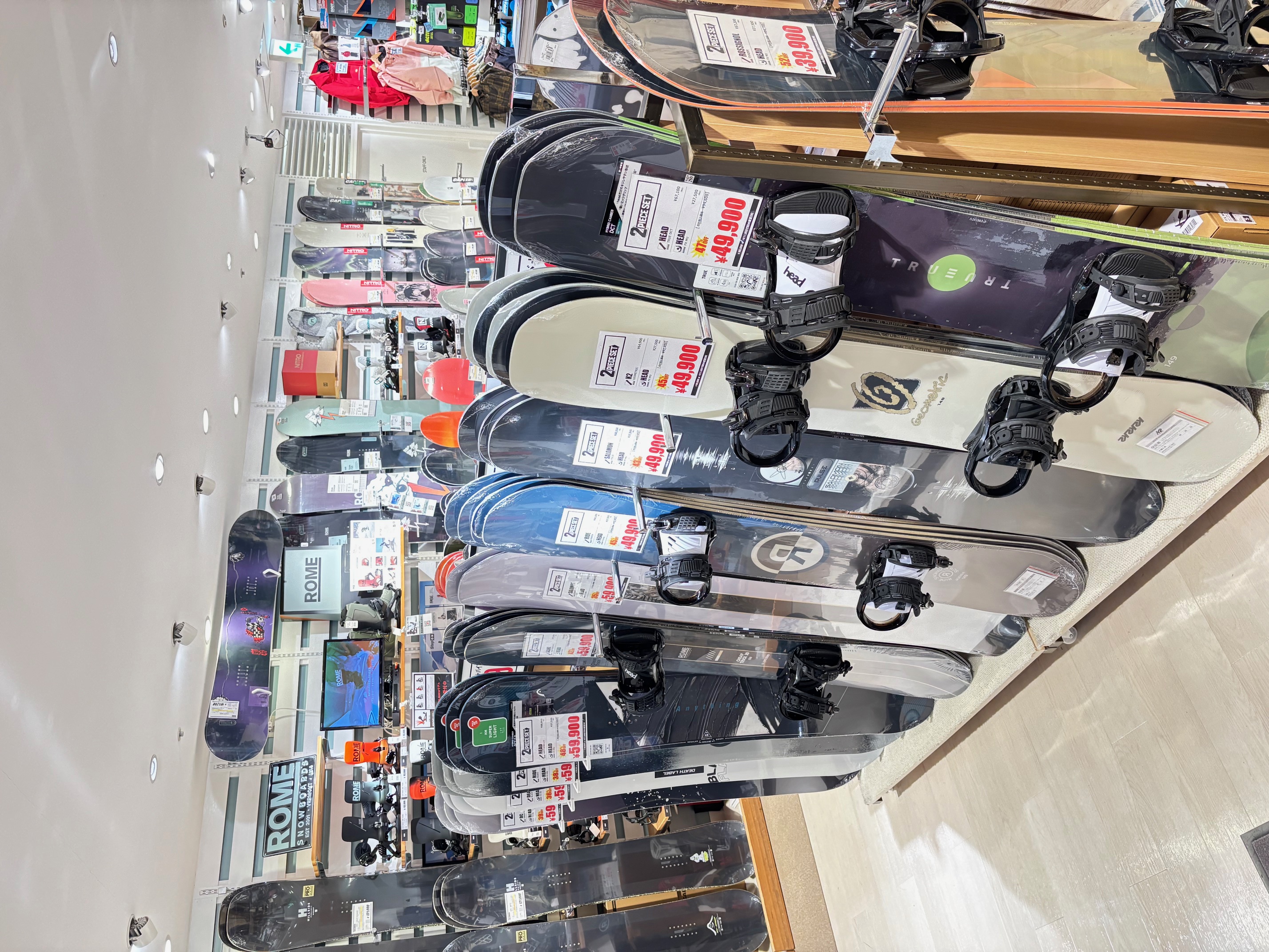 スノーボードセット勢ぞろい🏂買い替え・2本目にも✨️ | ムラサキ