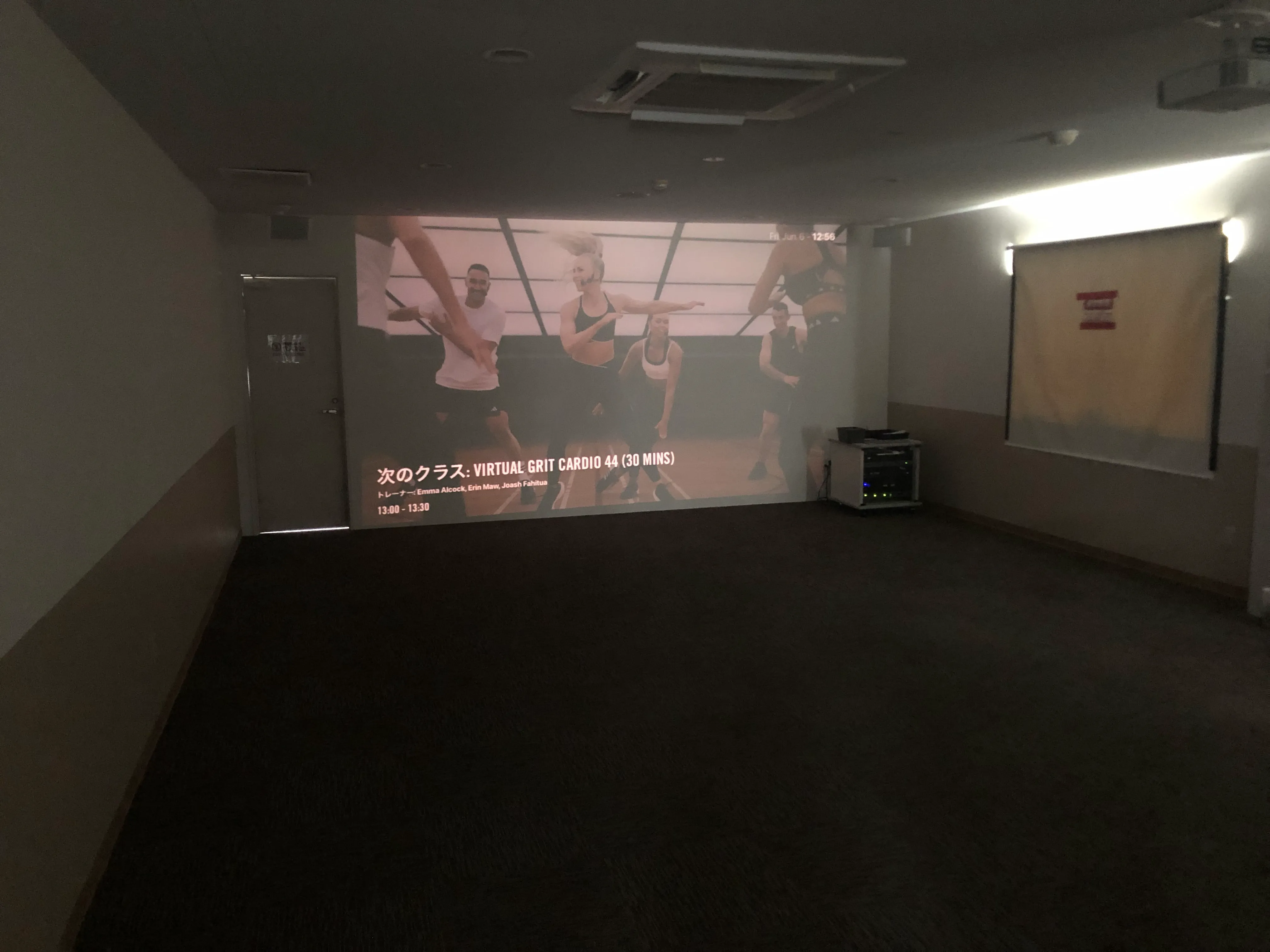 バーチャルスタジオ
