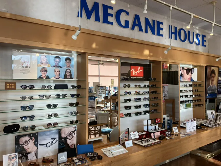 メガネハウス富山山室店 サングラスコーナー