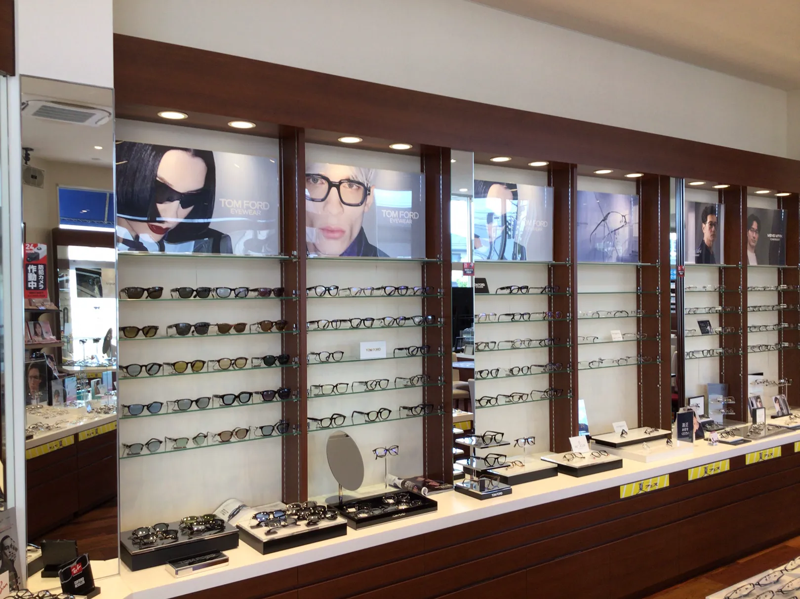 メガネハウス富山本店 TOMFORDのラインナップも充実しています。