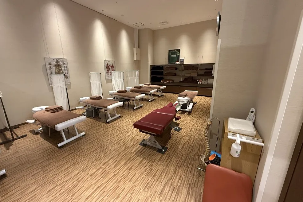 公式】カラダファクトリー 立川髙島屋S.C.店｜立川市（東京都）｜整体
