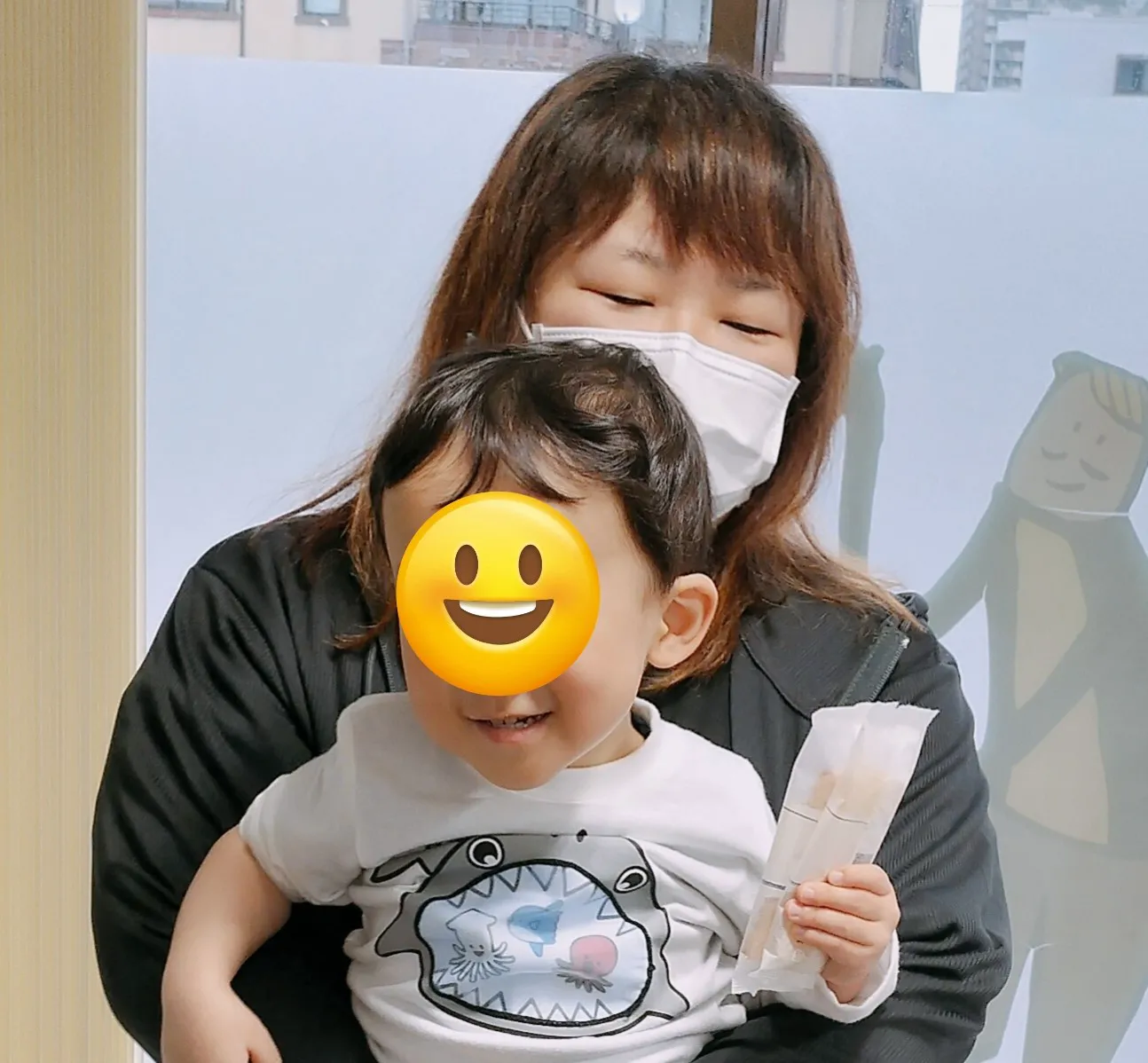 こんなに小さなかわいいお子さんを育てながら頑張ってくれてます！