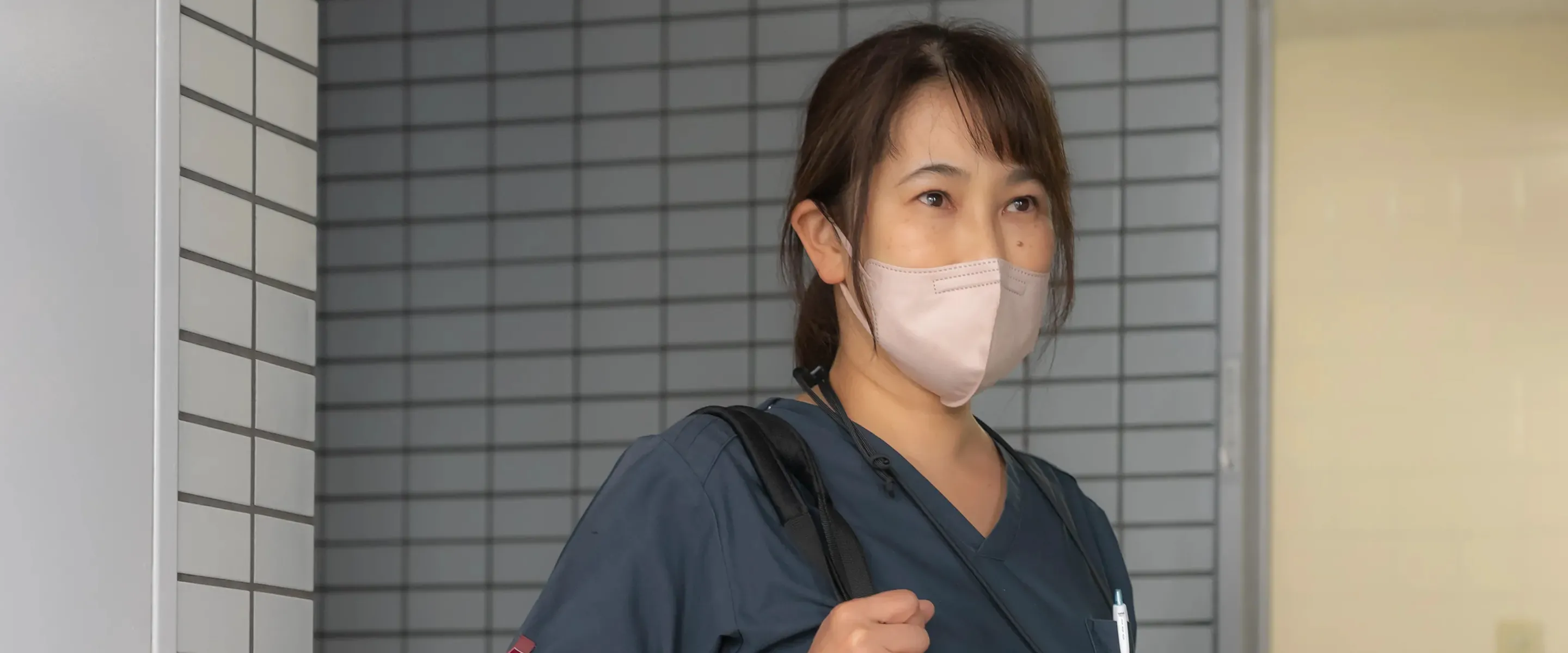 看護師がご自宅へ訪問して、皆様をお支えします