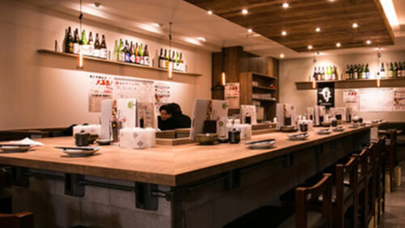 公式】日本酒原価酒蔵 新宿総本店